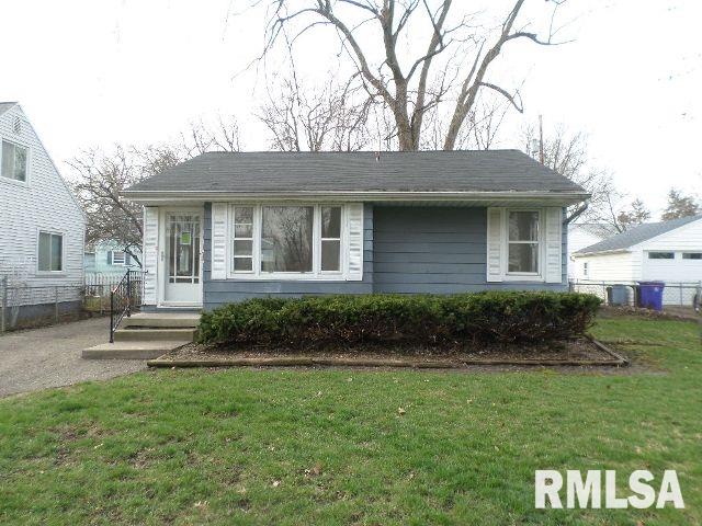325 Melrose Court Decatur, IL 62526 - Photo 1 of 11 Gallery Image 1