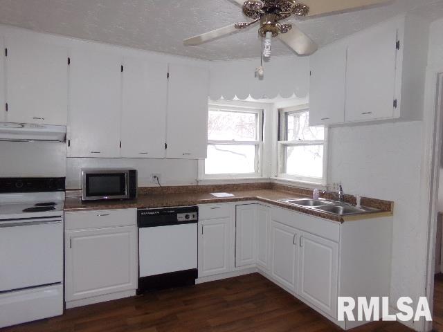 325 Melrose Court Decatur, IL 62526 - Photo 3 of 11 Gallery Image 3