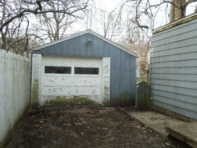 325 Melrose Court Decatur, IL 62526 - Photo 10 of 11 Gallery Image 10