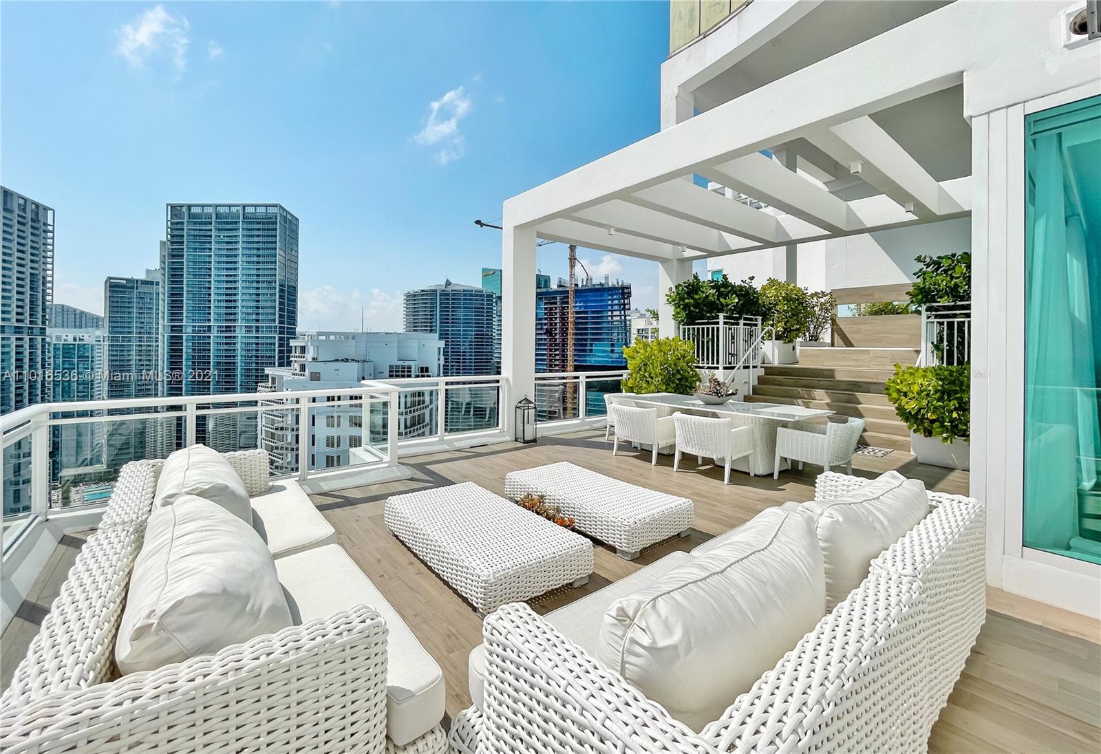 900 Brickell Key Boulevard, Unit PH4 Miami, FL 33131 - Photo 36 of 79