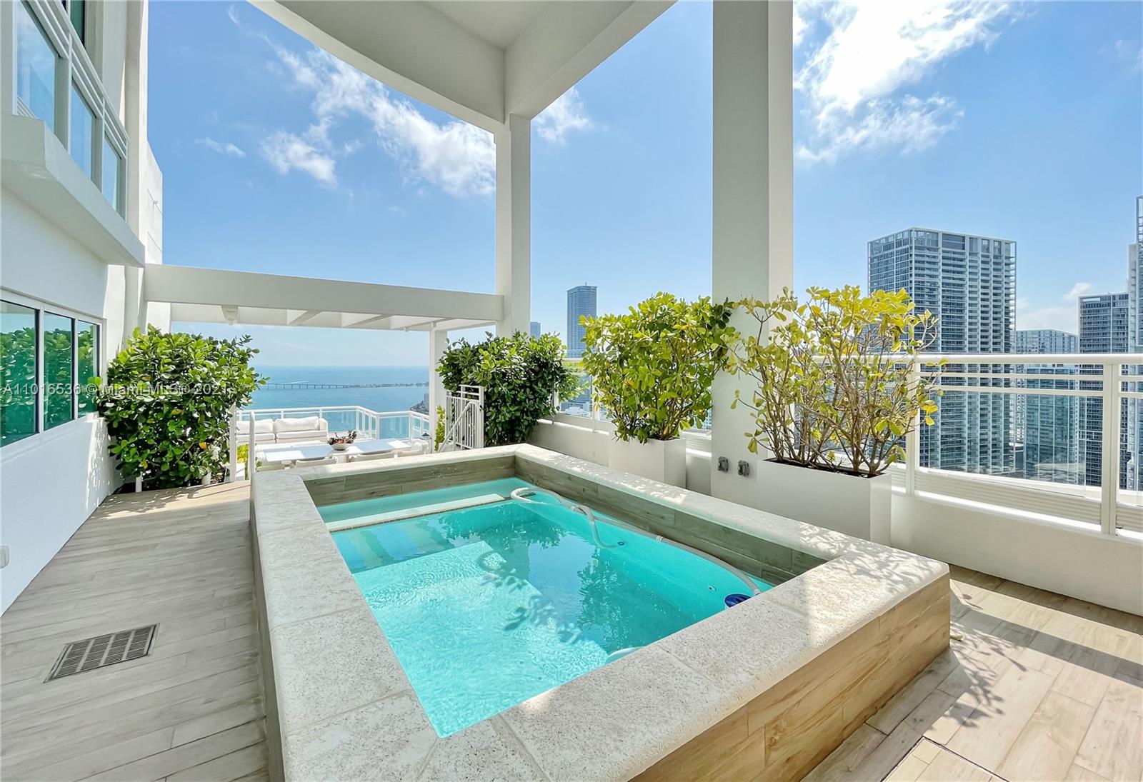 900 Brickell Key Boulevard, Unit PH4 Miami, FL 33131 - Photo 44 of 79