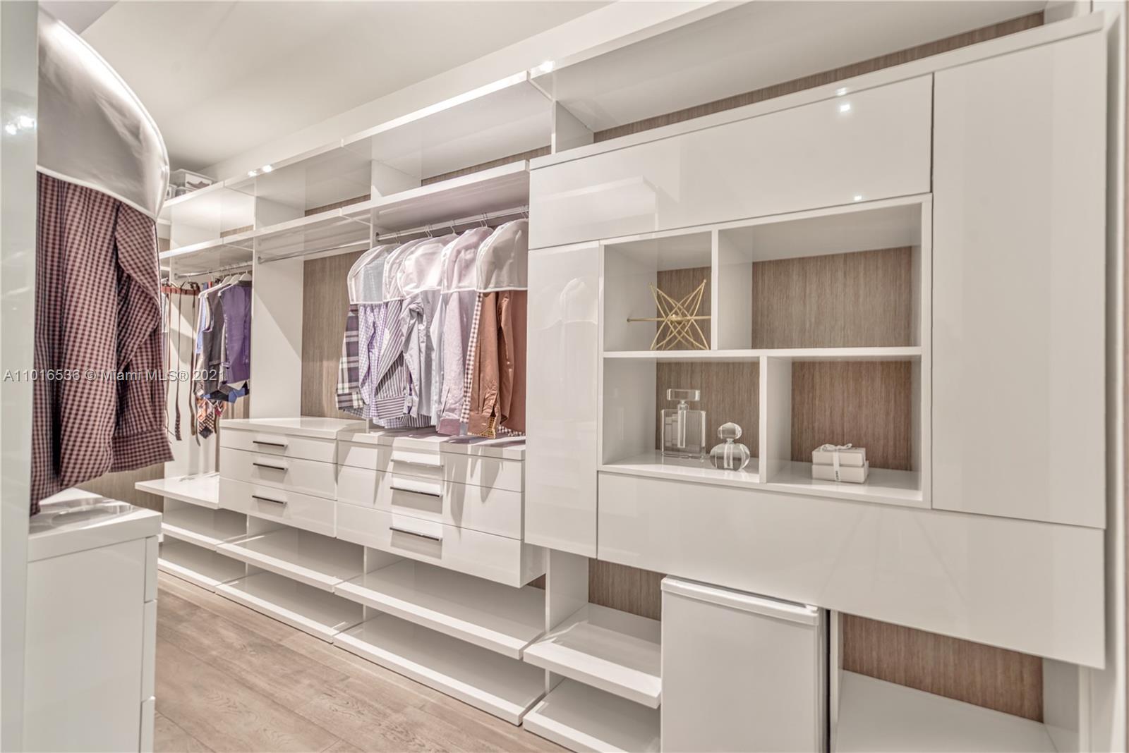 900 Brickell Key Boulevard, Unit PH4 Miami, FL 33131 - Photo 67 of 79