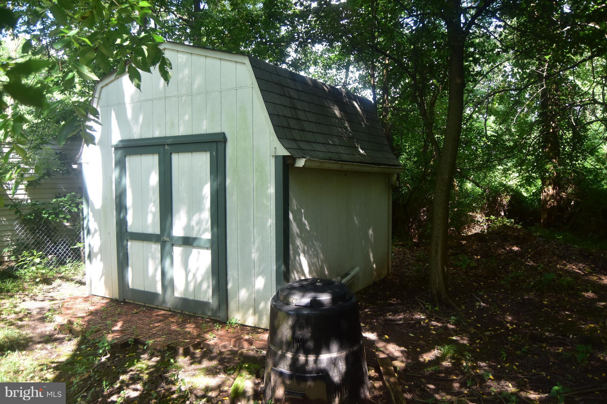 126 Magnolia Road Sterling, VA 20164 - Photo 20 of 21 Shed in back yard