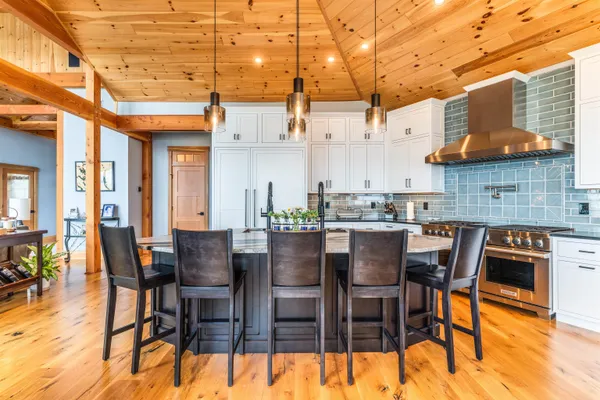 $5,500,000 | 175 Akwa Vista, Laconia, NH 03246