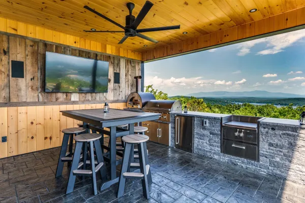 $5,500,000 | 175 Akwa Vista, Laconia, NH 03246