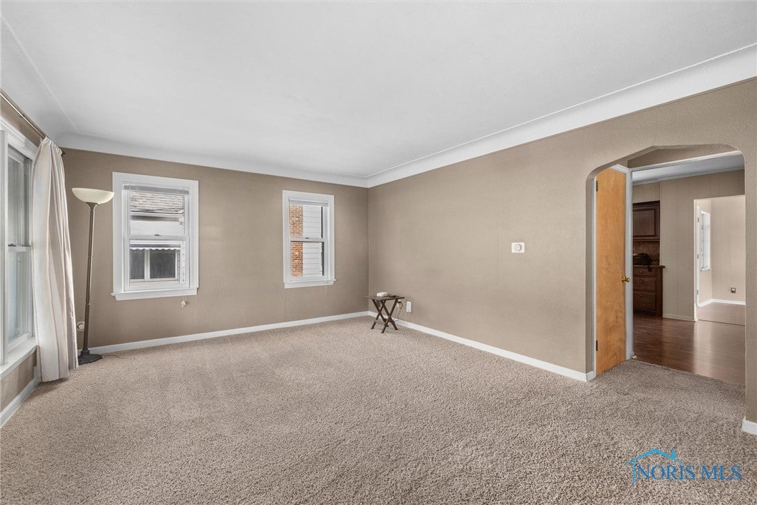4534 Douglas Road Toledo, OH 43613 - Photo 6 of 33 Gallery Image 6