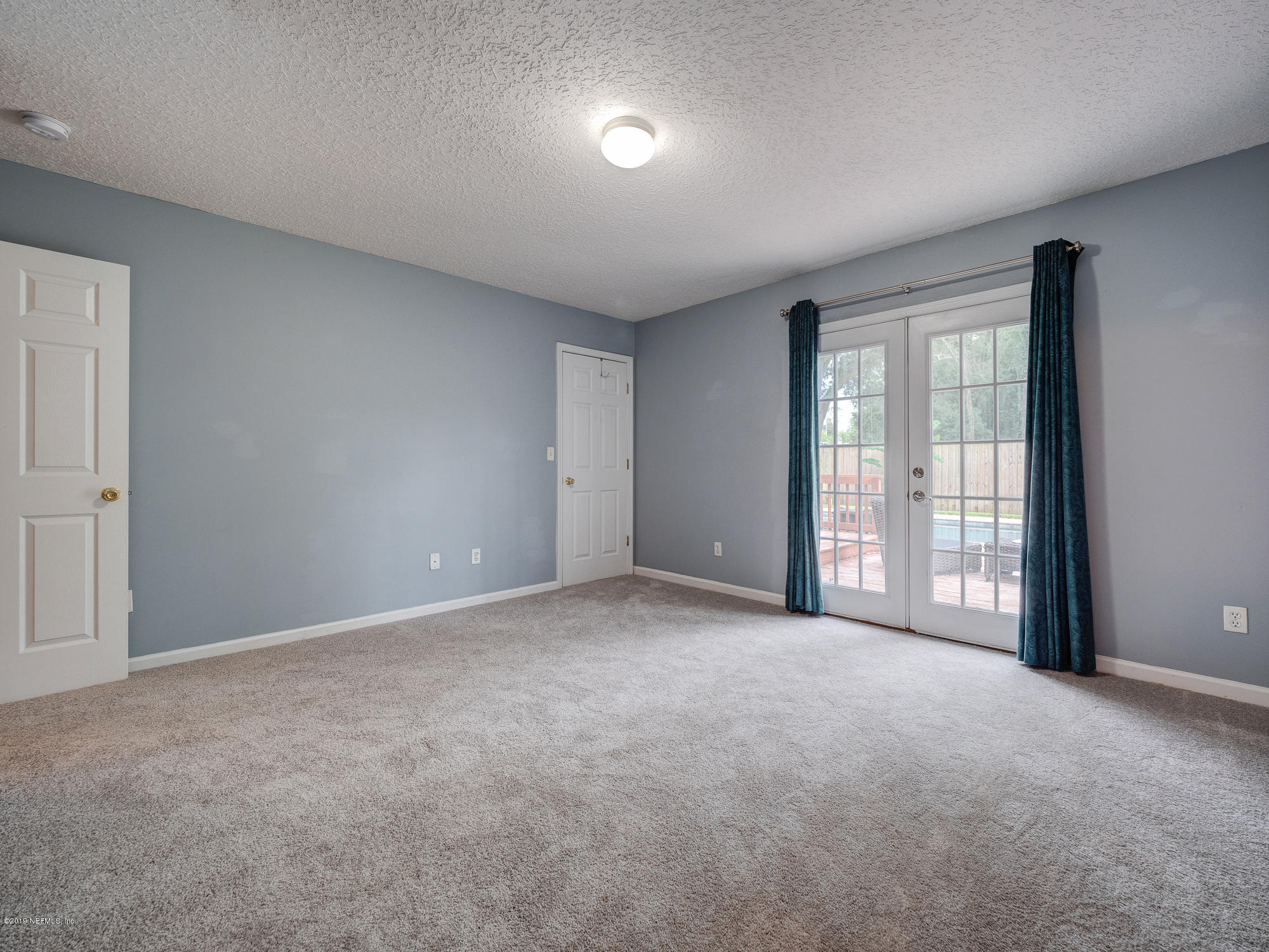 2616 Spring Park Road Jacksonville, FL 32207 - Photo 11 of 25 Owner's Suite