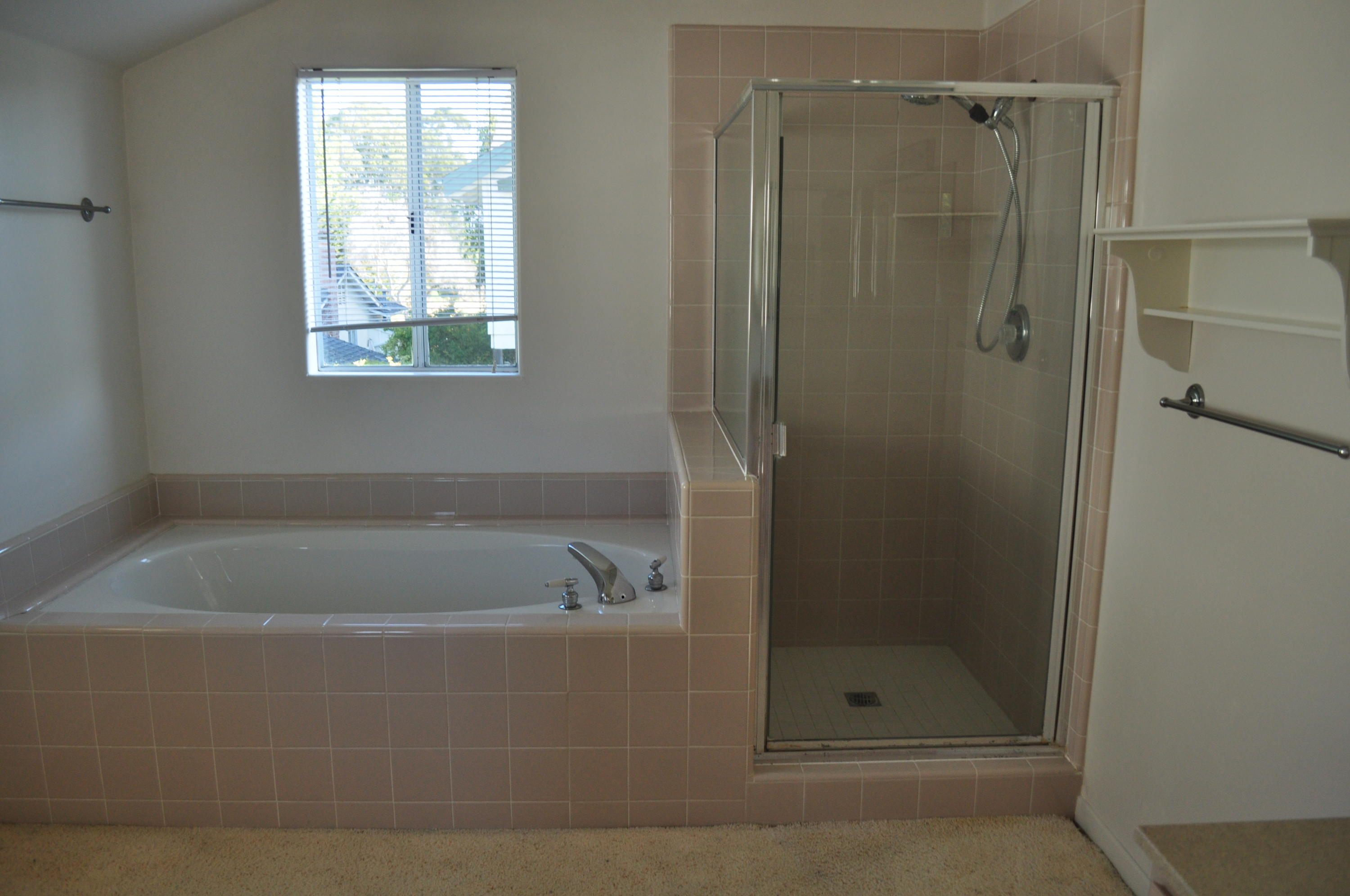 6870 Pasado Road Goleta, CA 93117 - Photo 6 of 12 Ensuite Master bathroom