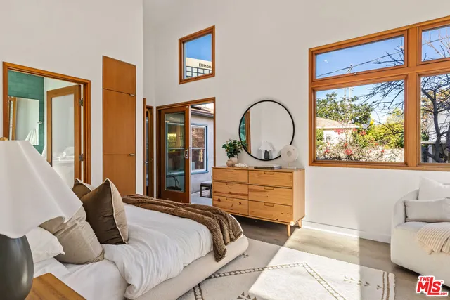 $1,895,000 | 3344 Delaware Avenue, Santa Monica, CA 90404