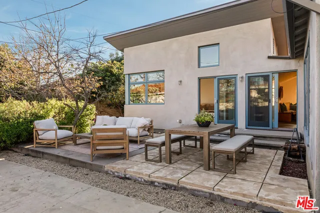 $1,895,000 | 3344 Delaware Avenue, Santa Monica, CA 90404