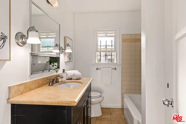 $1,895,000 | 3344 Delaware Avenue, Santa Monica, CA 90404