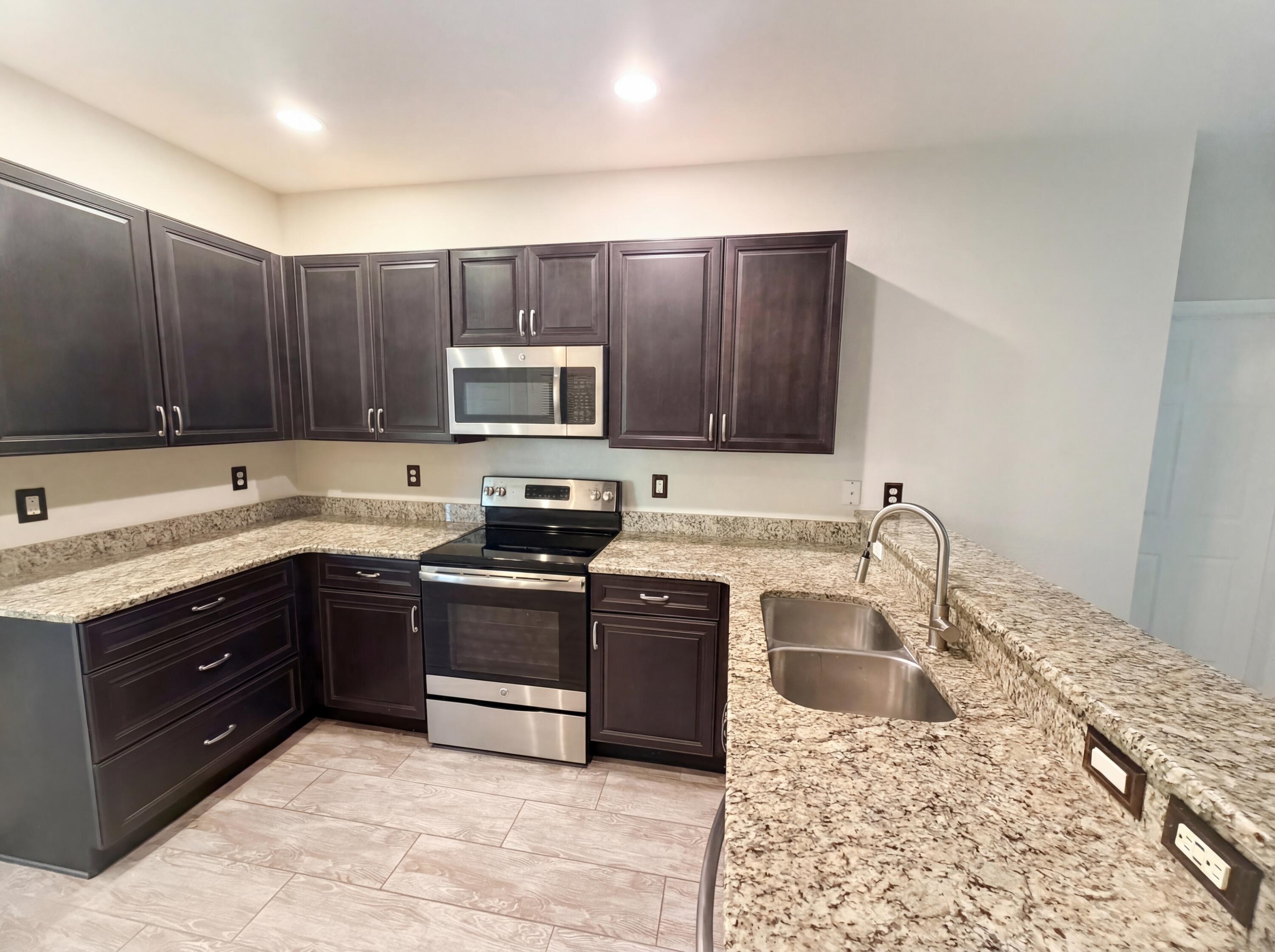 758 Northeast Hawks Ridge Way Port St. Lucie, FL 34983 - Photo 12 of 19 listing_12