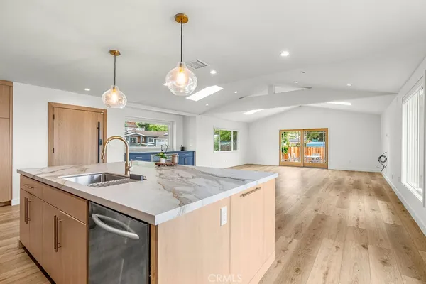 $6,750 | 4827 Newton Street, Torrance, CA 90505