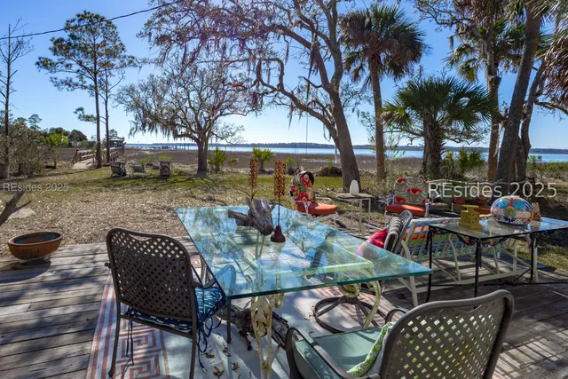 $950,000 | 8 Croaker Street, Bluffton, SC 29910