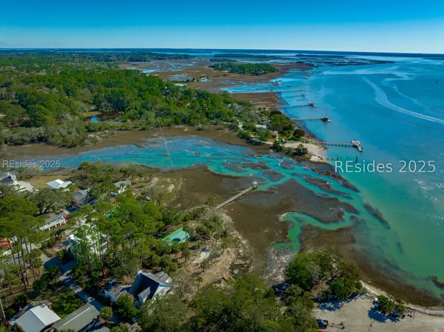 $950,000 | 8 Croaker Street, Bluffton, SC 29910