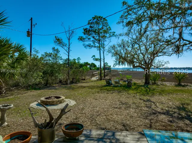 $950,000 | 8 Croaker Street, Bluffton, SC 29910