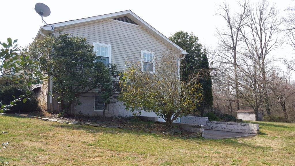 735 Oak Grove Road Madisonville, TN 37354 - Photo 2 of 16 20160310_131249