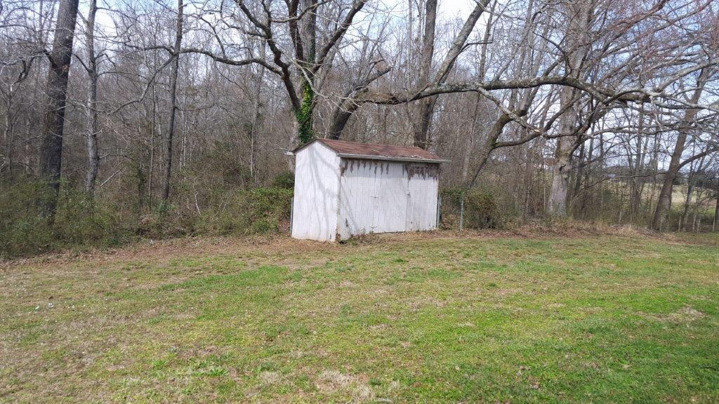 735 Oak Grove Road Madisonville, TN 37354 - Photo 4 of 16 20160310_131421