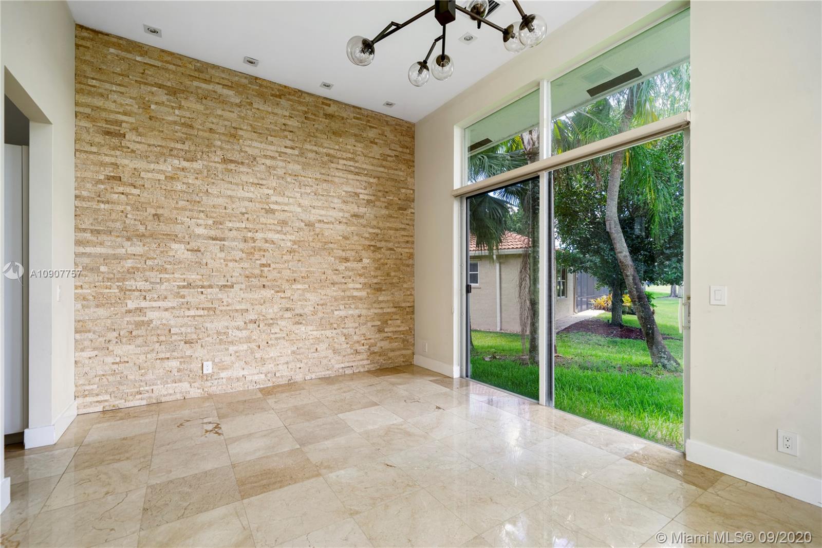 2467 Eagle Run Drive Weston, FL 33327 - Photo 14 of 33