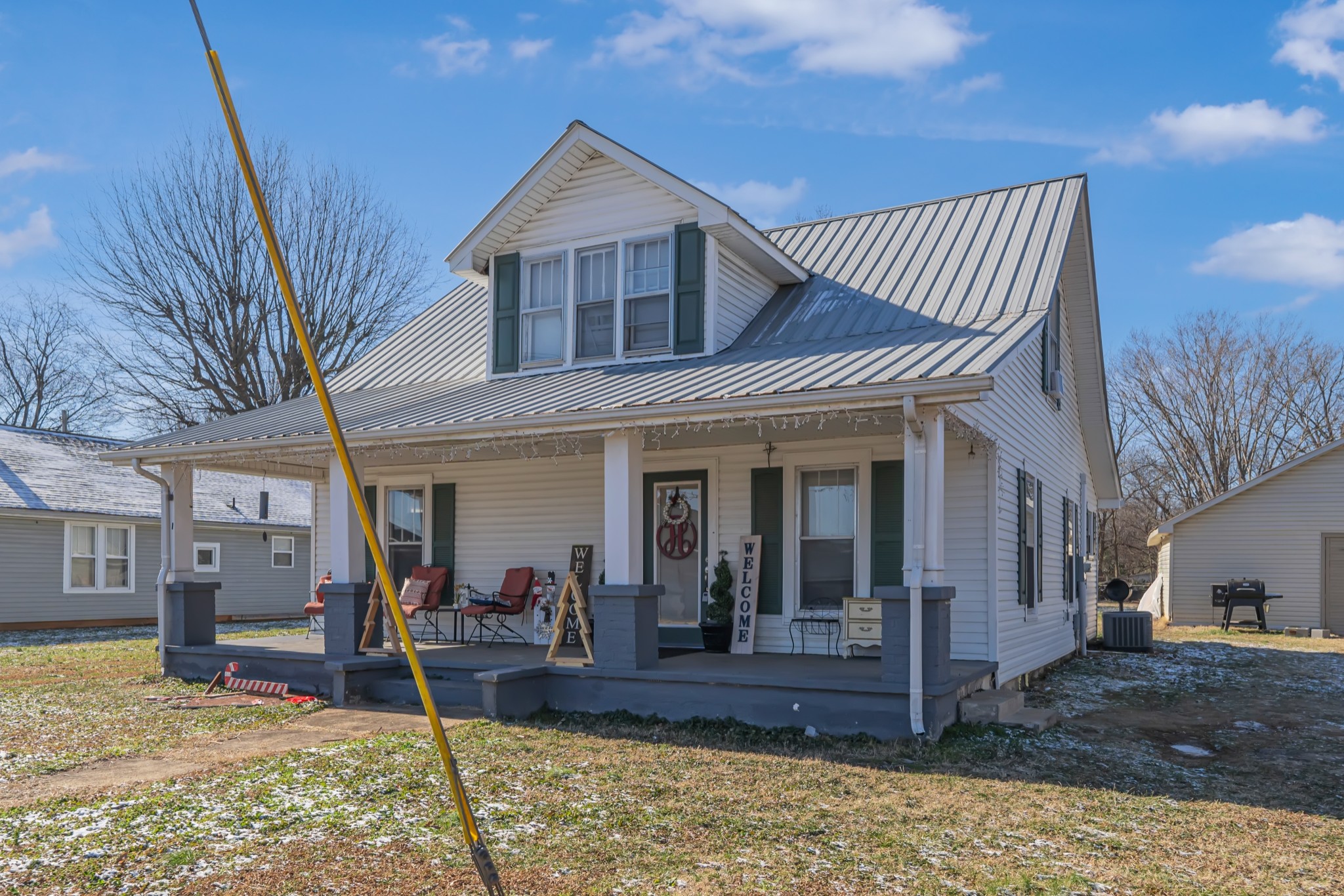 307 Red Road McMinnville, TN 37110 - Photo 3 of 30 Gallery Image 3