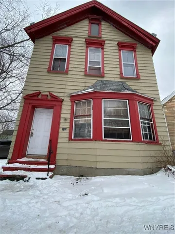 $1,050 | 235 High Street, Buffalo, NY 14204