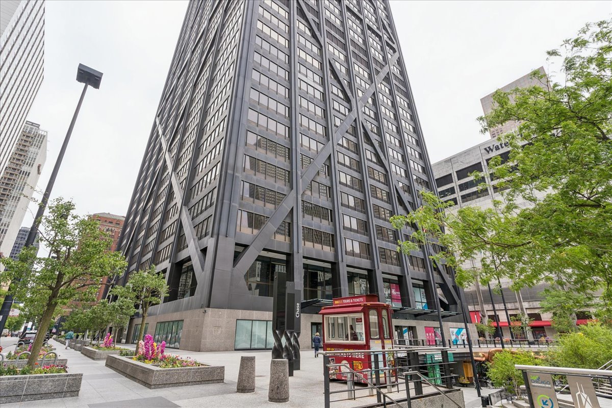 175 East Delaware Place, Unit 8304 Chicago, IL 60611 - Photo 1 of 26