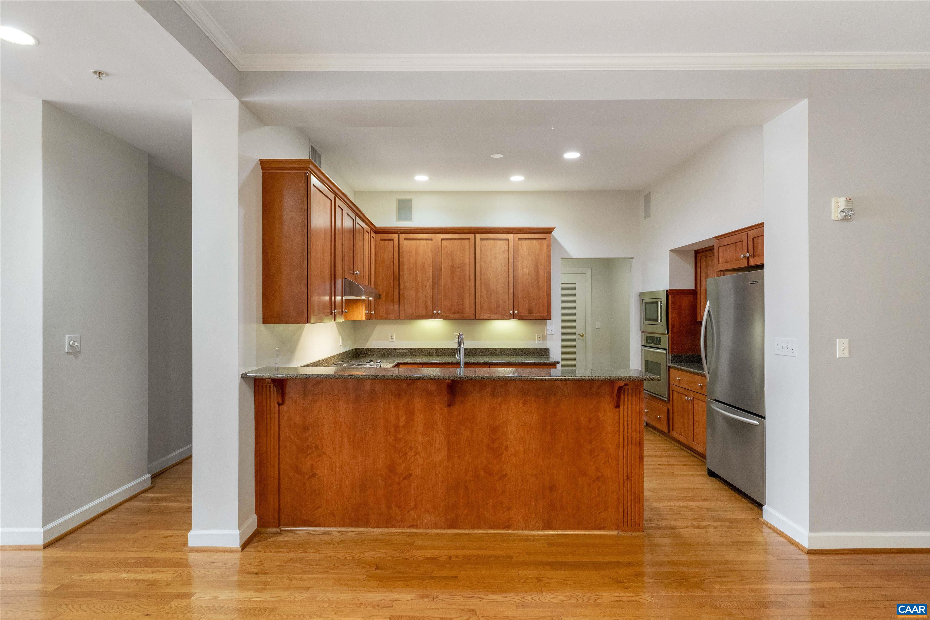 112 5th Street Southeast, Unit 3D RENTAL Charlottesville, VA 22902 - Photo 8 of 33