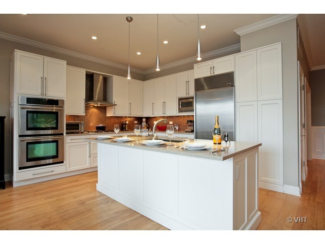 3344 North Halsted Street, Unit 2S Chicago, IL 60657 - Photo 3 of 14