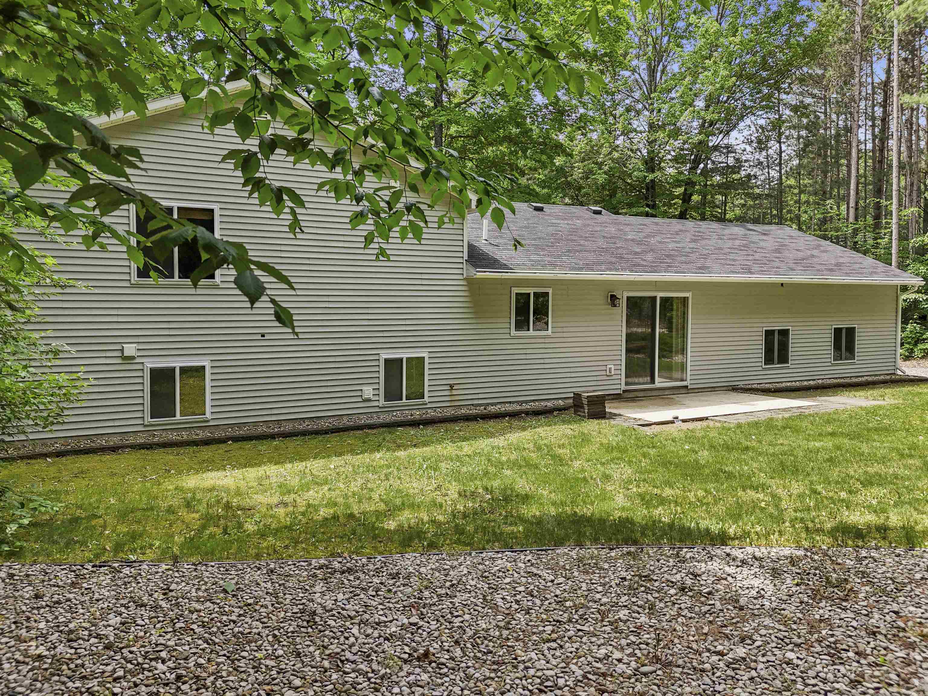 19040 Ridgeview Lane Lake Ann, MI 49650 - Photo 26 of 34 1922897-82c3b842-bd30-4104-99d4-18709f5c9581.JPG