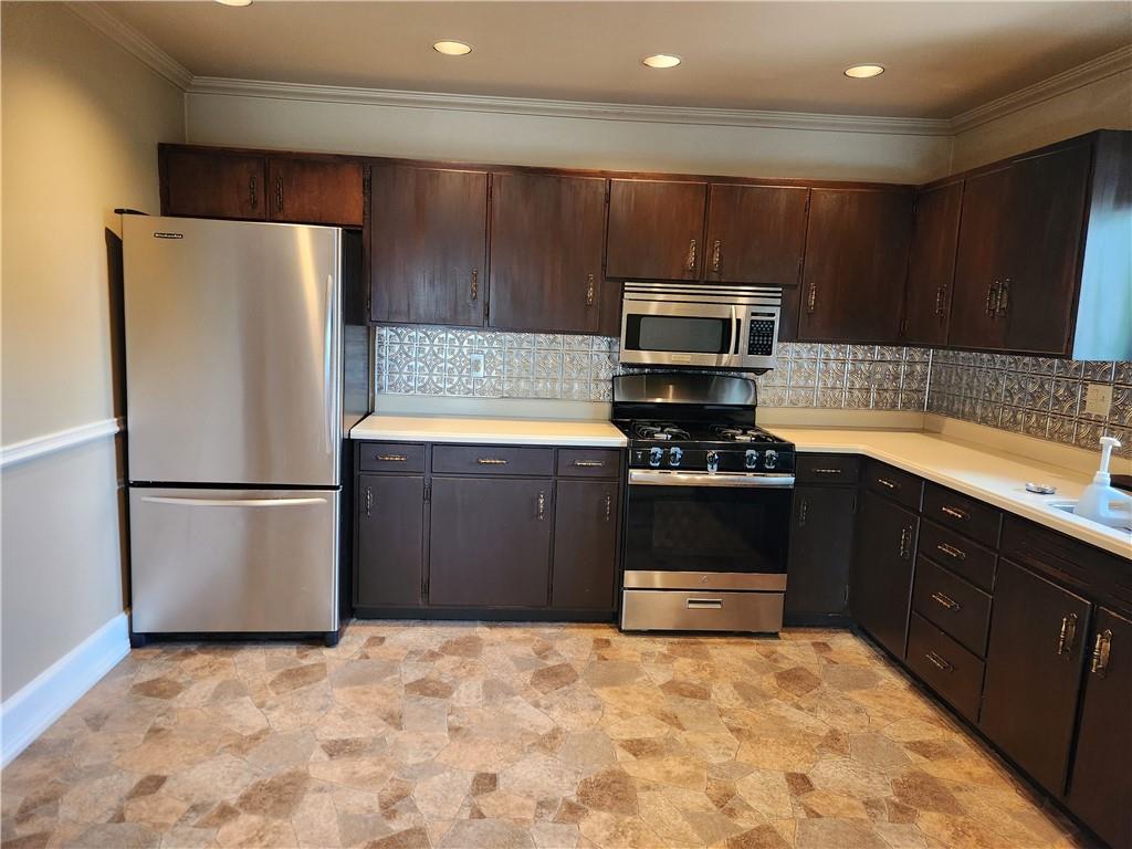 617 Mapletown Road Garards Fort, PA 15334 - Photo 11 of 21 Gallery Image 11