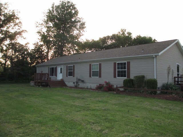 11630 Pebble Road Mount Vernon, IL 62864 - Photo 2 of 50 Gallery Image 2