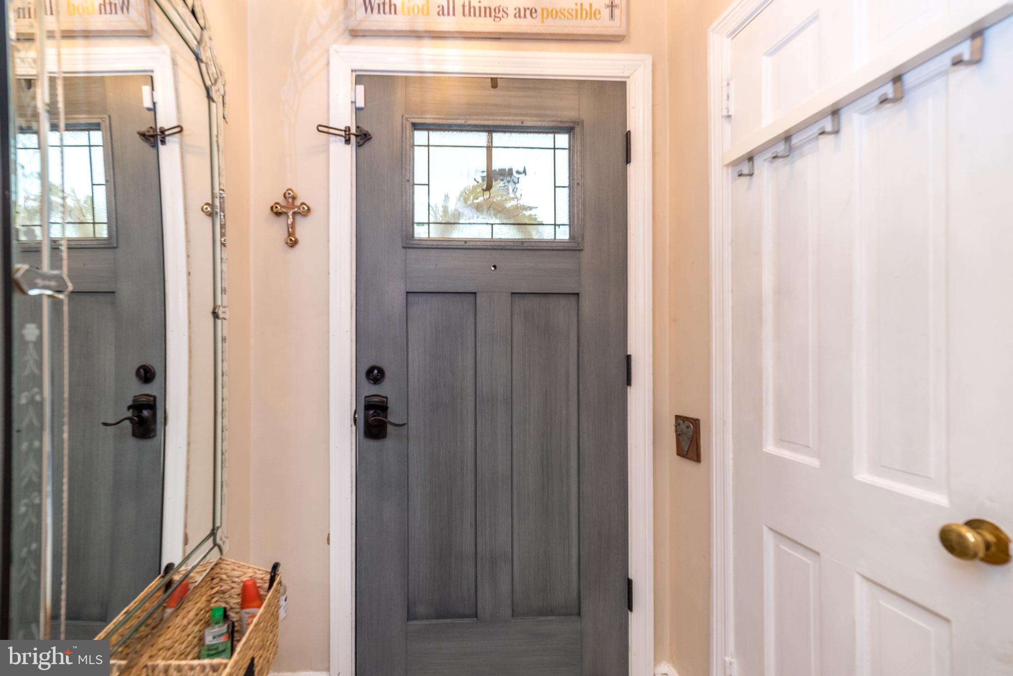 1122 Burmont Road Drexel Hill, PA 19026 - Photo 11 of 53 Foyer