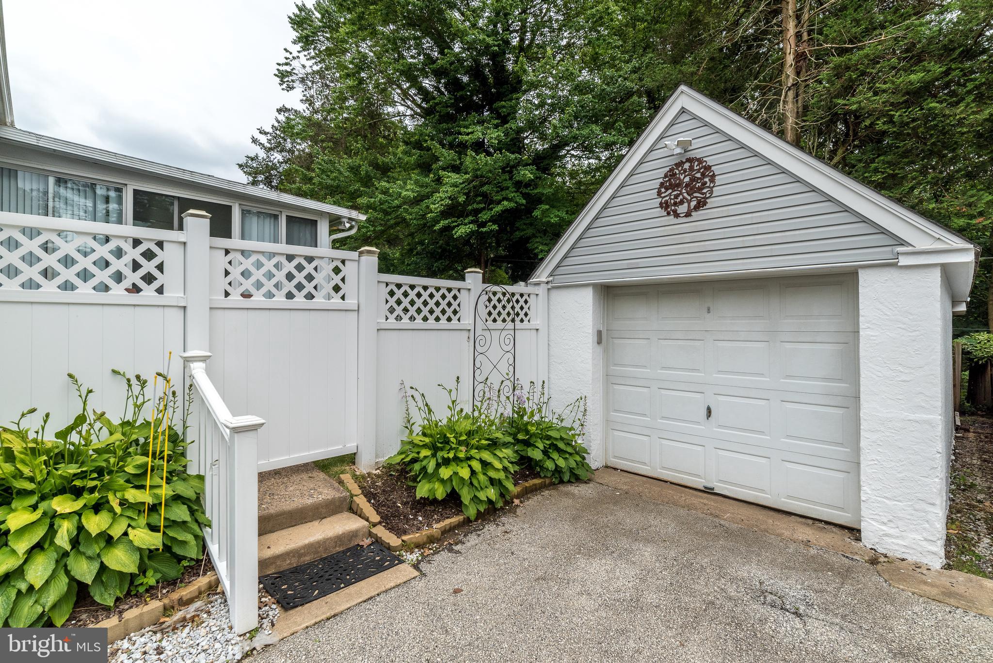1122 Burmont Road Drexel Hill, PA 19026 - Photo 8 of 53 Detached Garage