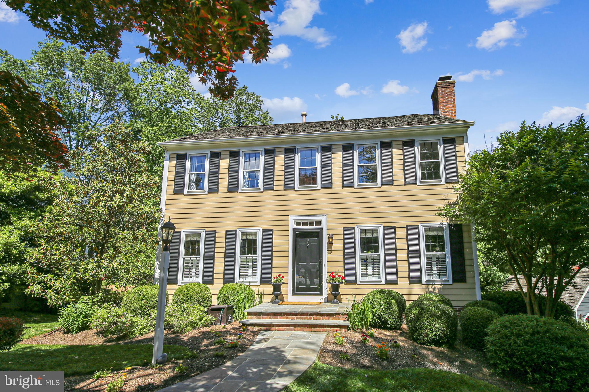 11693 Stockbridge Lane Reston, VA 20194 - Photo 2 of 59 Updated Top To Bottom