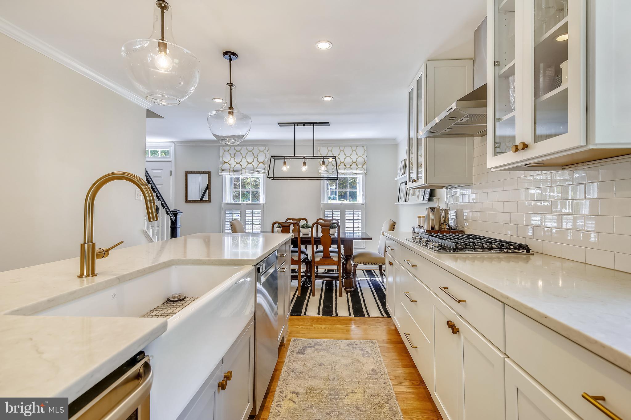 11693 Stockbridge Lane Reston, VA 20194 - Photo 20 of 59 Farmhouse Sink
