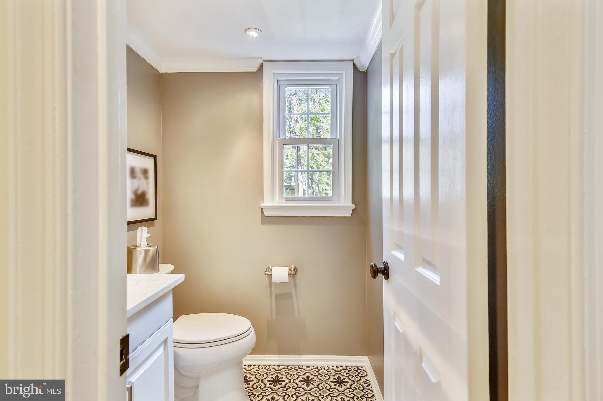 11693 Stockbridge Lane Reston, VA 20194 - Photo 22 of 59 Ceramic Floor Tiles