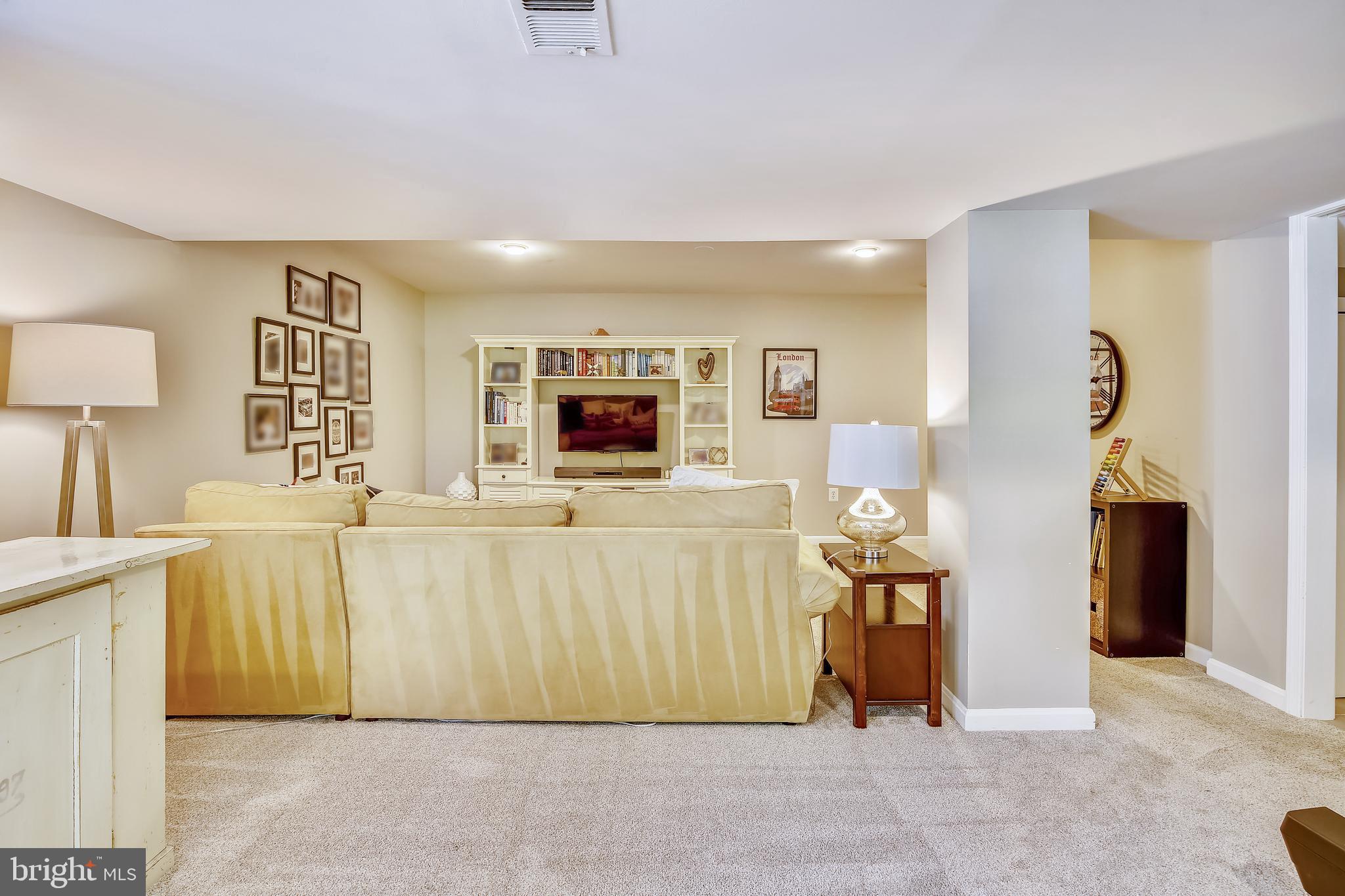 11693 Stockbridge Lane Reston, VA 20194 - Photo 41 of 59 Family Room