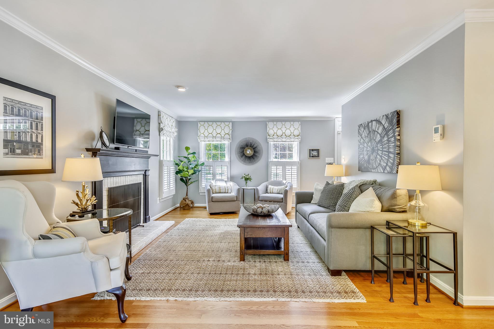 11693 Stockbridge Lane Reston, VA 20194 - Photo 6 of 59 Living Room with Hardwood Floors