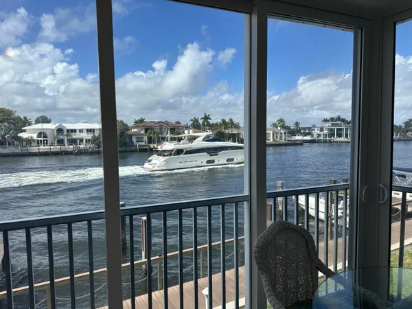 $3,000 | 3310 South Ocean Boulevard, Unit 225D, Highland Beach, FL 33487