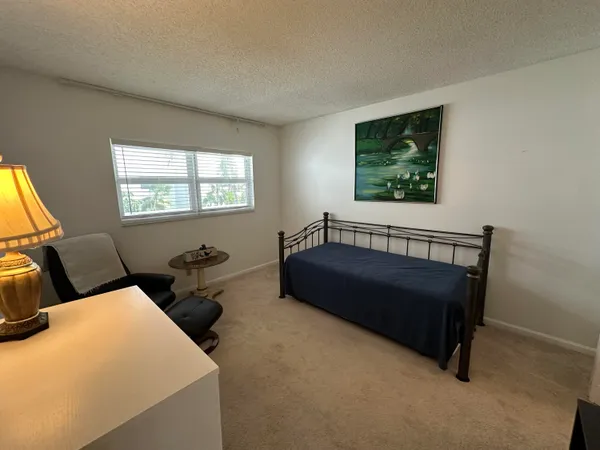 $3,000 | 3310 South Ocean Boulevard, Unit 225D, Highland Beach, FL 33487