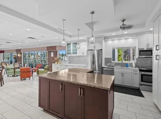 $3,000 | 3310 South Ocean Boulevard, Unit 225D, Highland Beach, FL 33487