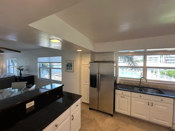 $3,000 | 3310 South Ocean Boulevard, Unit 225D, Highland Beach, FL 33487