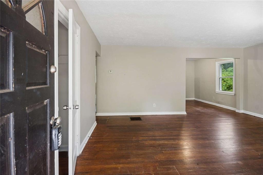 2139 Clanton Terrace Decatur, GA 30034 - Photo 3 of 15