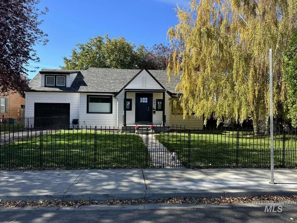 $569,000 | 291 Lincoln Street, Twin Falls, ID 83301