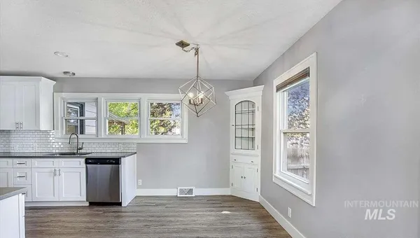 $569,000 | 291 Lincoln Street, Twin Falls, ID 83301