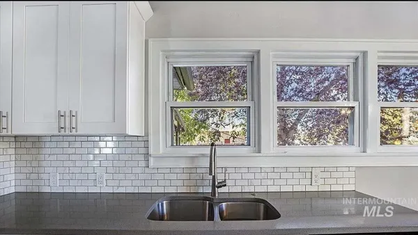 $569,000 | 291 Lincoln Street, Twin Falls, ID 83301