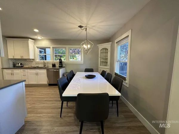 $569,000 | 291 Lincoln Street, Twin Falls, ID 83301