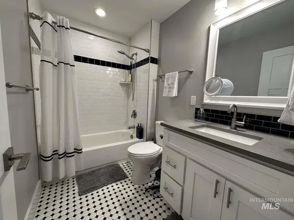 $569,000 | 291 Lincoln Street, Twin Falls, ID 83301