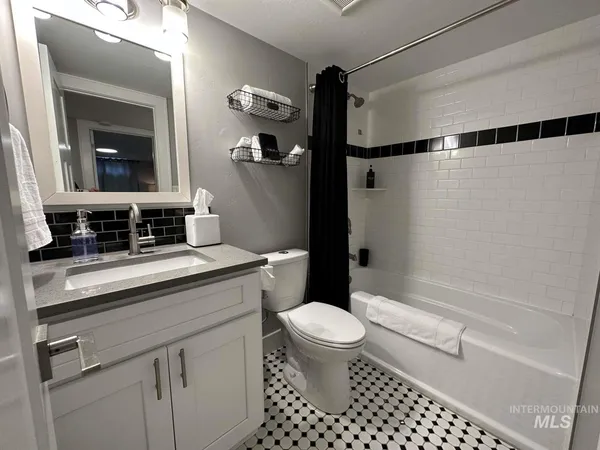 $569,000 | 291 Lincoln Street, Twin Falls, ID 83301