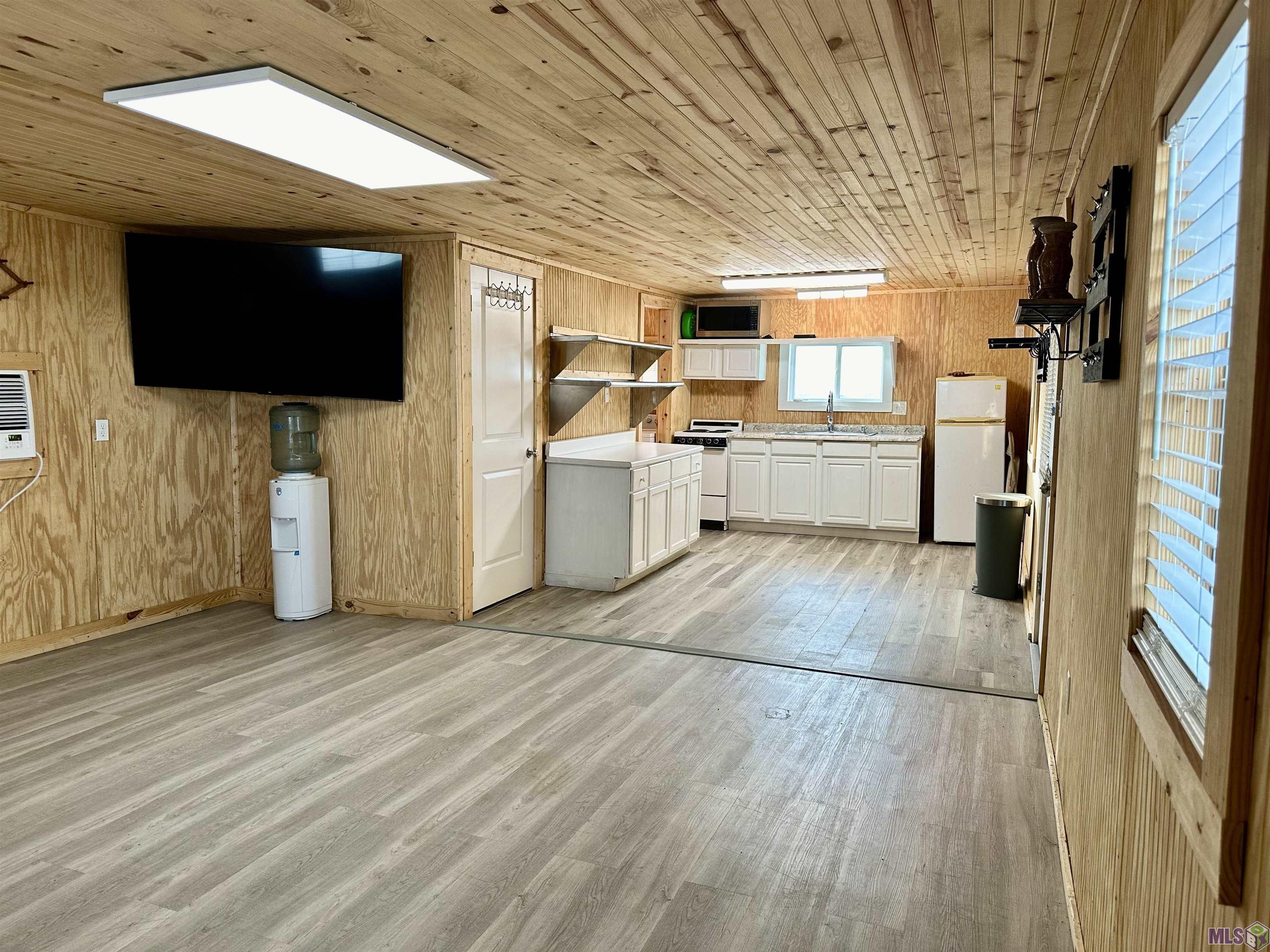 1058 Four Point Road Dulac, LA 70353 - Photo 4 of 19